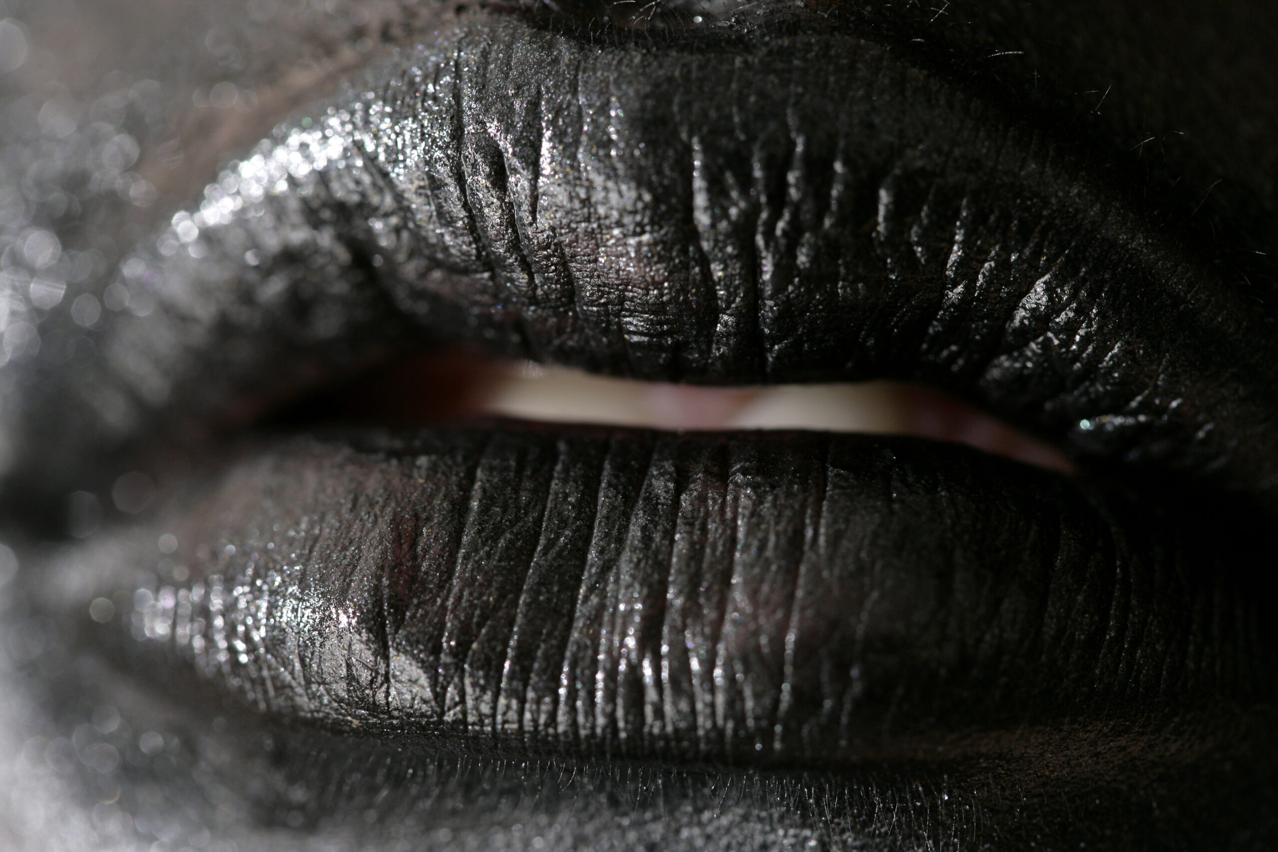 LÈVRES NOIRES